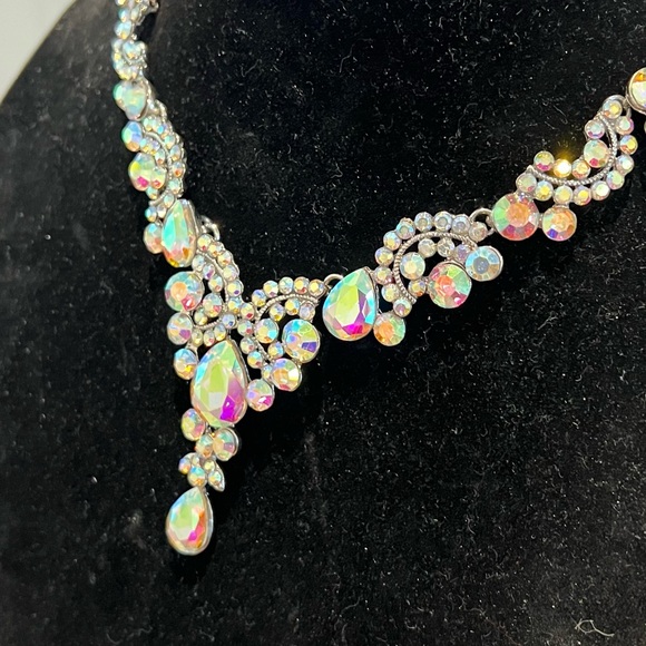 AB CRYSTAL RHINESTONE JEWELRY SET THAT IS BEYOND 🔥🔥🔥 ABSOLUTE 🦄🦄🦄🦄 - Picture 11 of 13